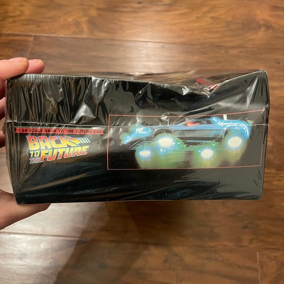1989 IMX Back to the Future 1/24 Scale Car - Picture 4 of 4